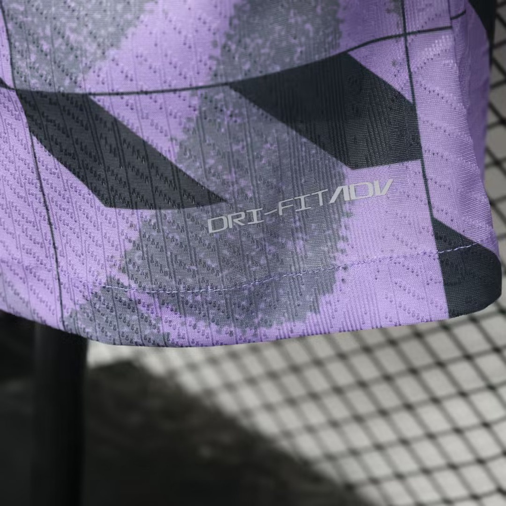 Áo Thun Bóng Đá Tay Ngắn Màu Tím Liverpool 2324