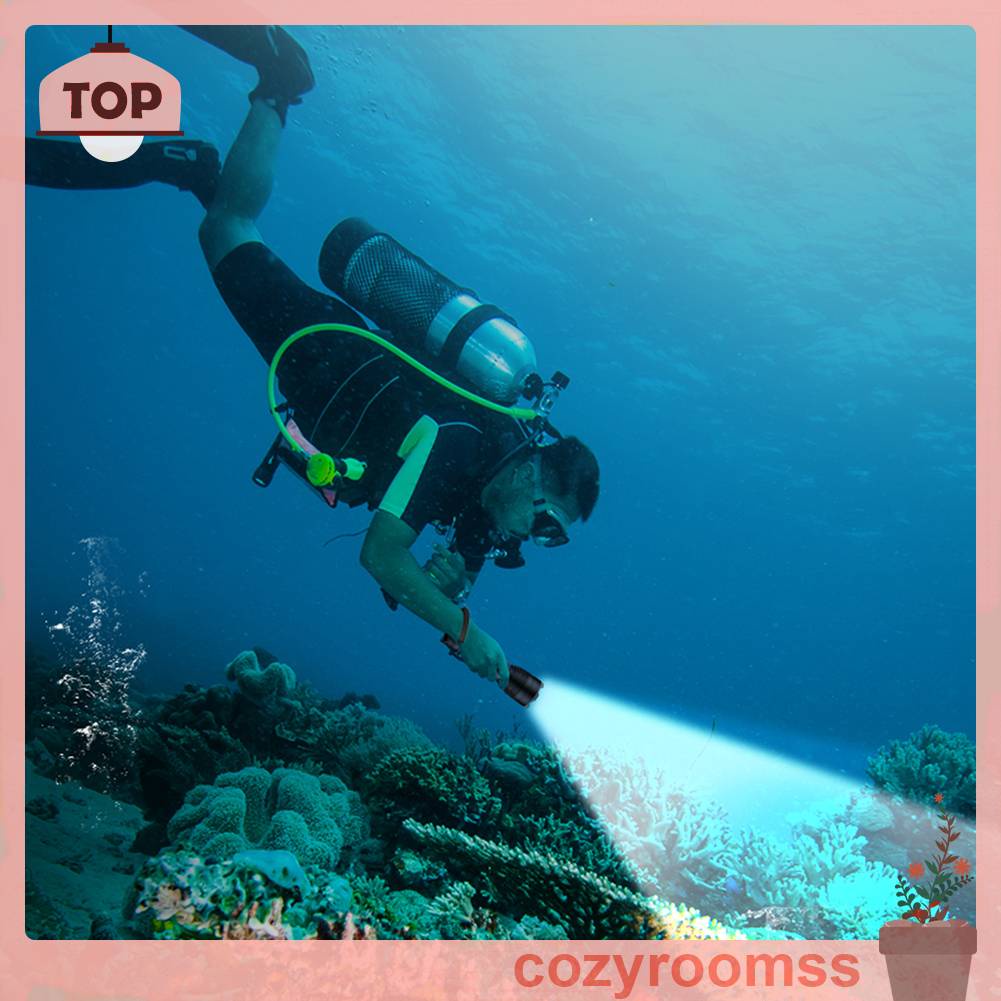 Đèn Pin LED Lặn Biển XHP70 3 Chế Độ Không Trượt Tiện Dụng