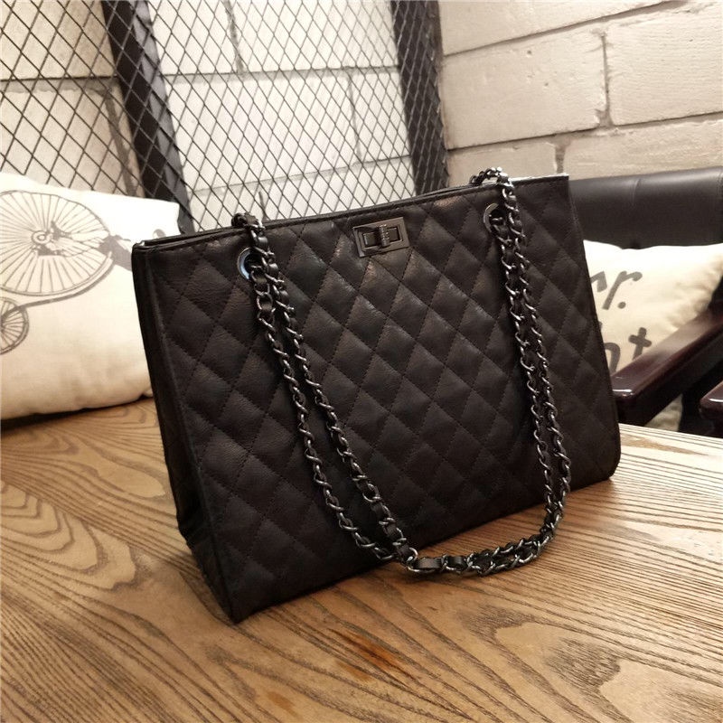 Túi Tote Đeo Vai Cỡ Lớn Đính Đá Phối Dây Xích Dễ Phối Đồ Thời Trang Cho Nữ