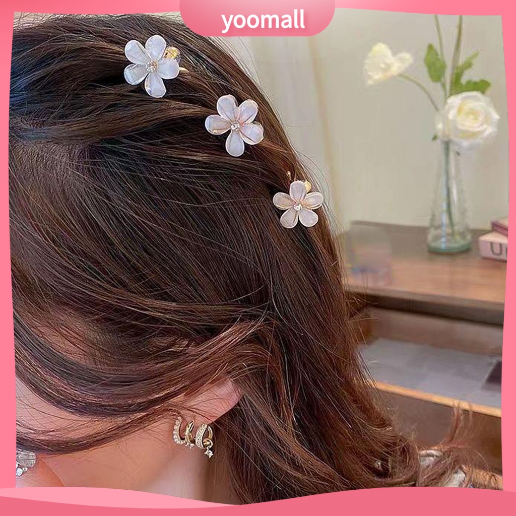 Bộ 2 Kẹp Tóc Kim Loại Hình Hoa Đính Đá Màu Sắc Tươi Sáng