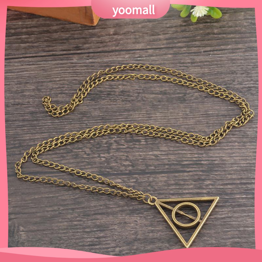 Vòng cổ Mặt Hình Tam Giác Rỗng Phong Cách Vintage Tinh Tế Cho Cuộc Sống Hàng Ngày