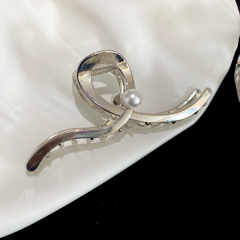 Kẹp Tóc Hình Cá Mập Bằng Kim Loại Độc Đáo Thời Trang 2023