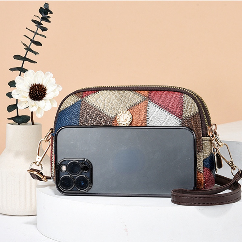 Xu hướng joker mới phù hợp màu sắc túi đeo vai có dây kéo