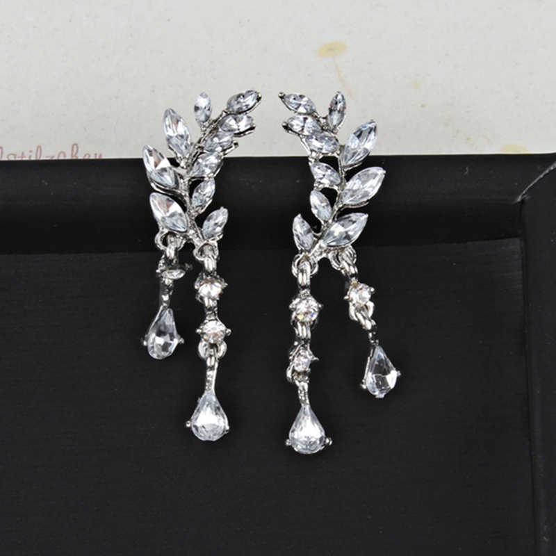 Bông Tai Dáng Dài Hình Chiếc Lá Đính Pha Lê Sang Trọng Thời Trang Cho Nữ