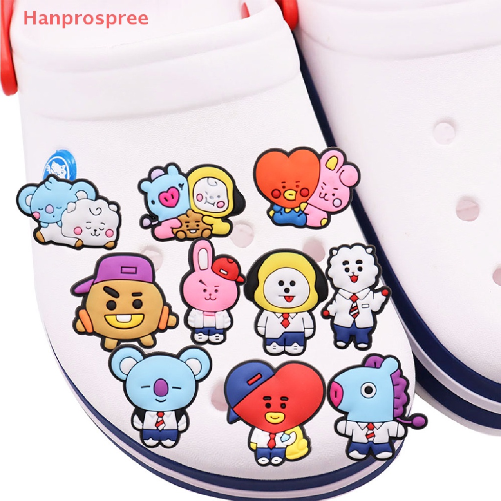 Hanprospree > set 8 Đôi Xăng đan Bằng PVC Hoạt Hình Nổi Tiếng Hàn Quốc Trang Trí Croc JIBZ Dây Đeo Cổ Tay Quà Tặng Cho Trẻ Em well