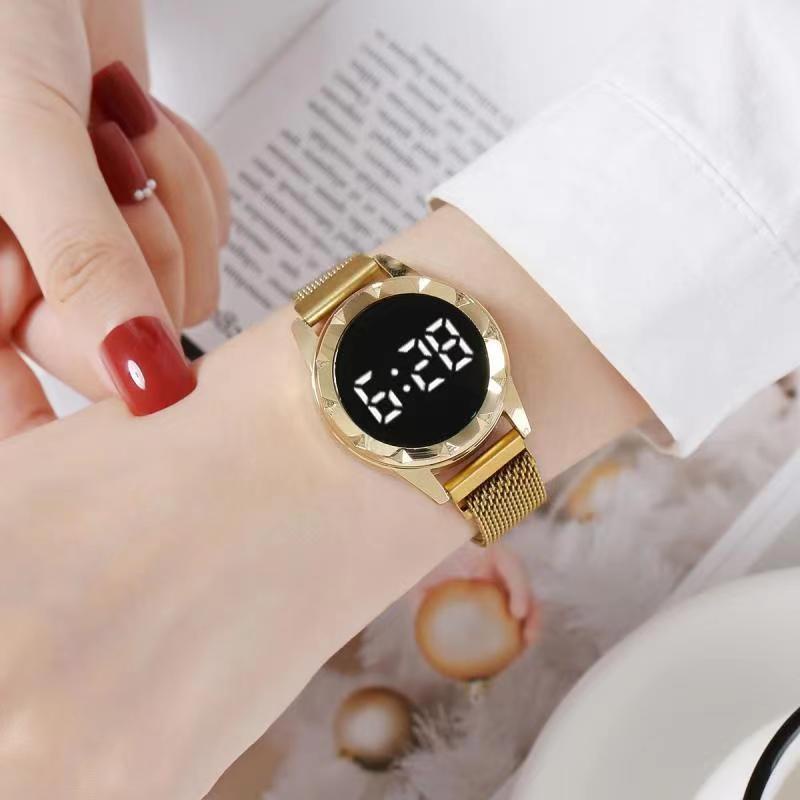 Đồng Hồ Nước Nhỏ Xinh Đẹp Cho Nữ [gm]