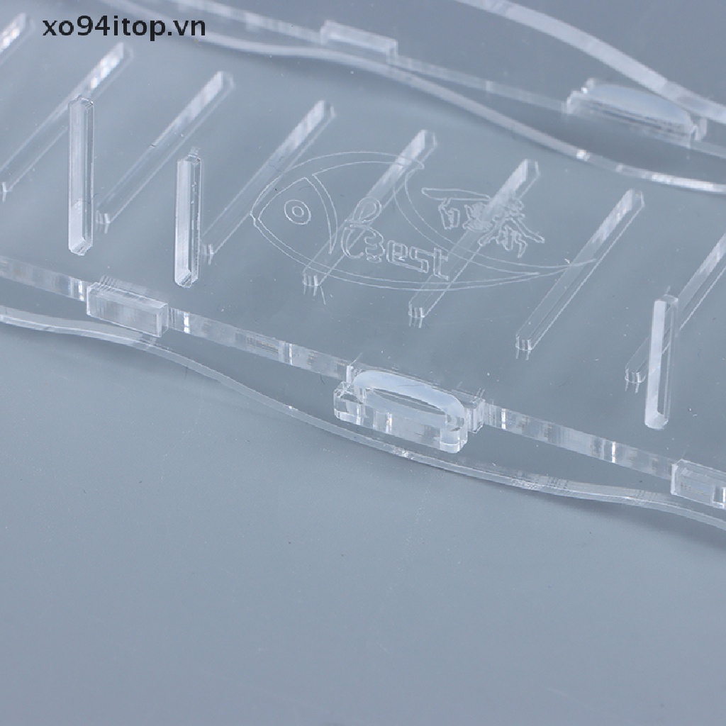 1 Bể Cá Nhựa Acrylic Có Giác Hút Tiện Lợi