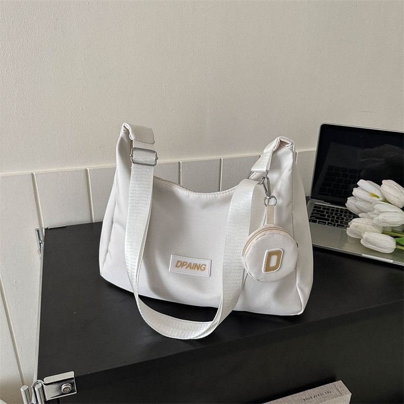 Túi Xách Đeo Vai Cỡ Lớn Chất Liệu Nylon Thời Trang Mùa Xuân 2023 Cho Nữ