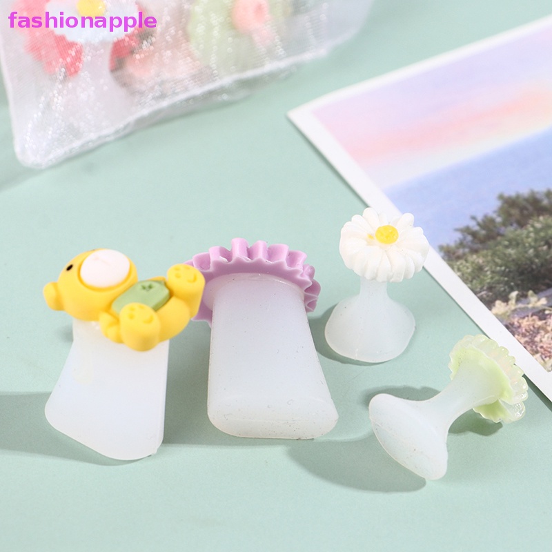 Set 8 Miếng Silicone Chỉnh Hình Ngón Chân Cái
