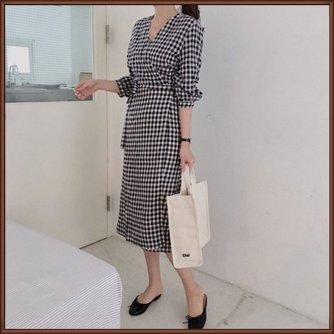 Đầm Midi Ôm Eo Cổ Chữ V In Họa Tiết Kẻ Sọc Thời Trang Lãng Mạn Cho Nữ