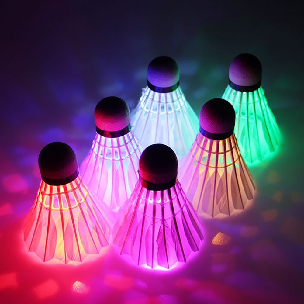 Quả Cầu Lông Có Đèn Led Phát Sáng Nhiều Màu Sắc Độc Đáo