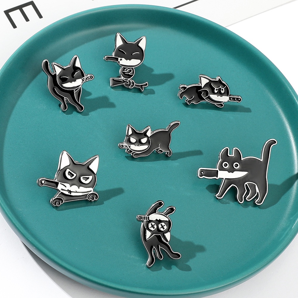 Ghim Cài Áo Hình Mèo Đen Và Thanh Kiếm Dễ Thương