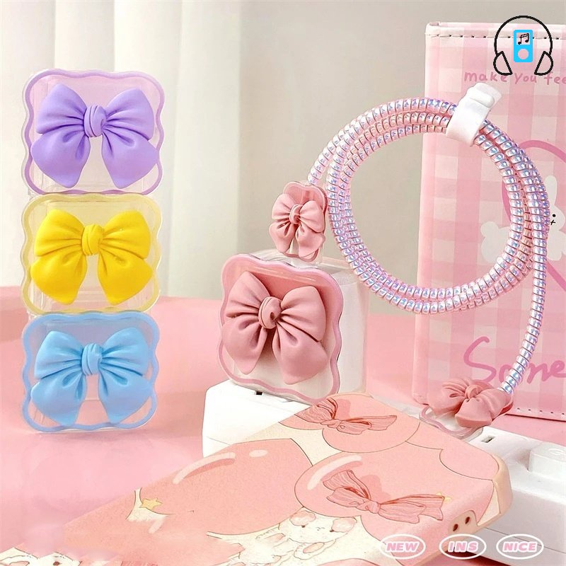 Phụ Kiện Bảo Vệ Dây Cáp Sạc Bằng TPU Mềm Nhẹ Màu Gradient Trong Suốt Cho IOS 18 / 20W