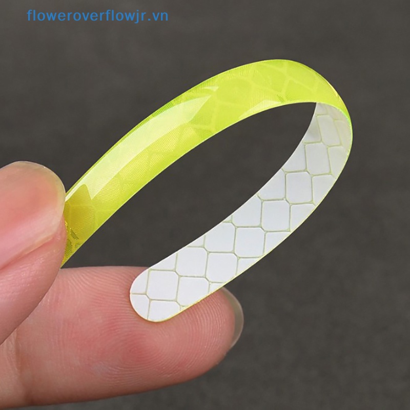 Bộ 20 Miếng Dán Phản Quang Cảnh Báo Viền Bánh Xe Hơi / Xe Máy