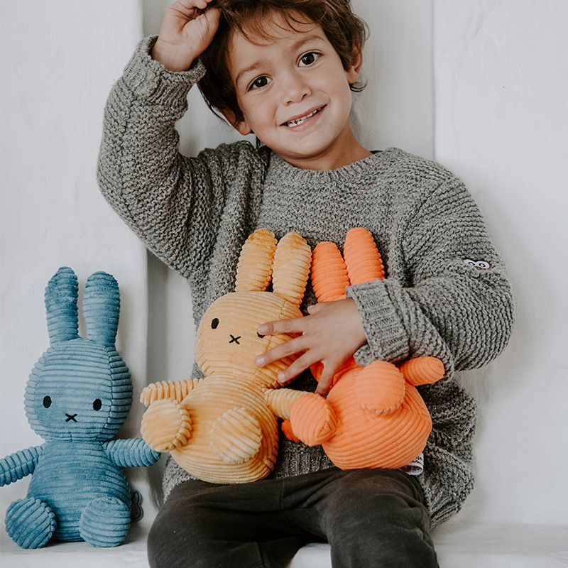 Thỏ Nhồi Bông Miffy Lớn Phù Hợp Làm Quà Sinh Nhật Tuyệt Vời Cho Mọi Người