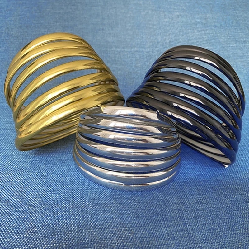 Dải Băng Dán Tường Bằng PVC Màu Vàng Sáng Bóng Sang Trọng