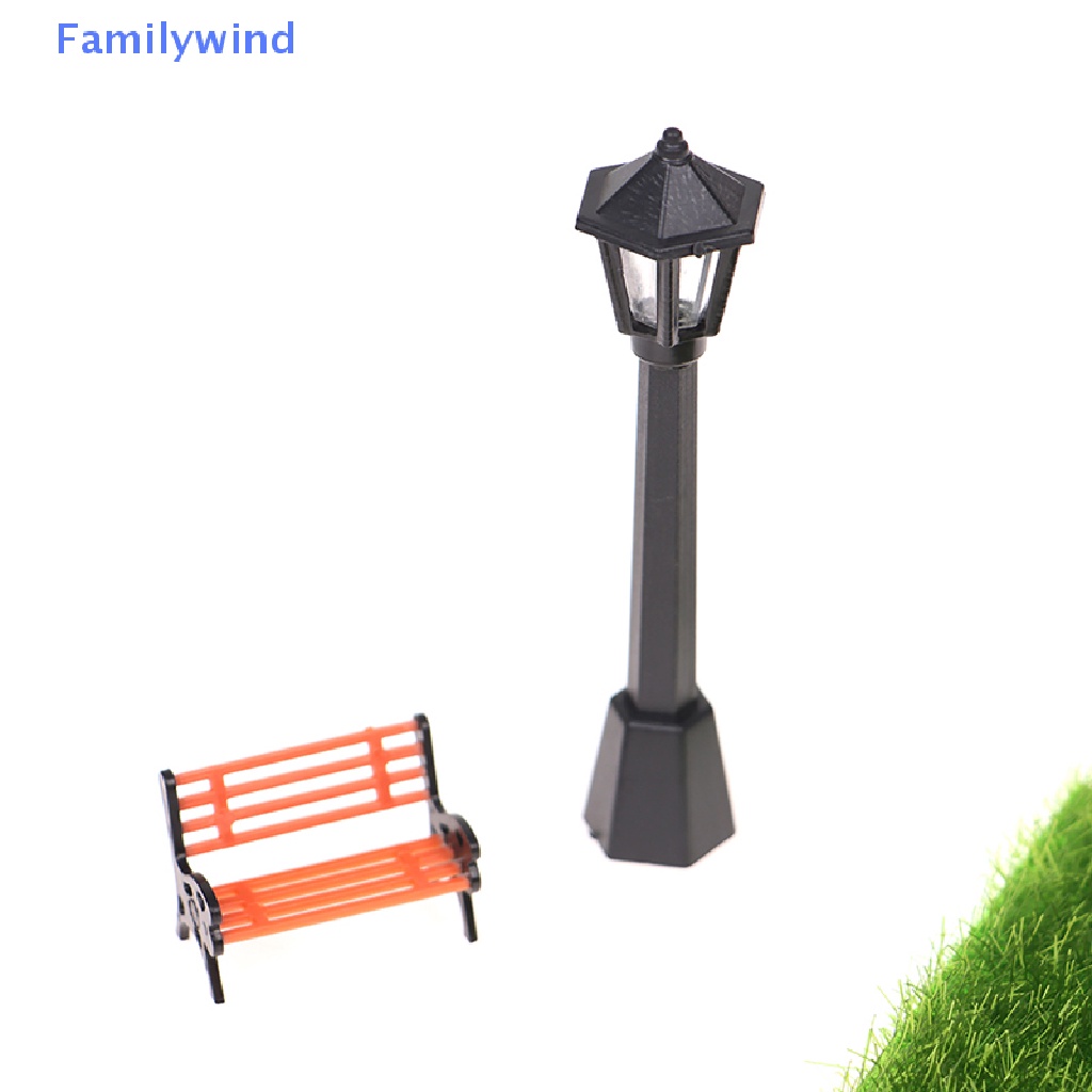 Bộ 7 Mô Hình Đèn Đường 1 / 12 Dùng Trang Trí Nhà Búp Bê