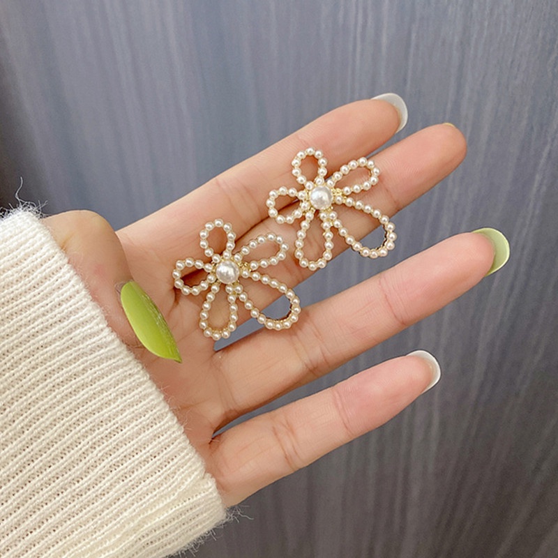 Bông Tai Hình Hoa Đính Ngọc Trai Nhân Tạo Phong Cách Hàn Quốc Thời Trang