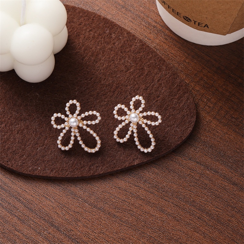 Bông Tai Hình Hoa Đính Ngọc Trai Nhân Tạo Phong Cách Hàn Quốc Thời Trang