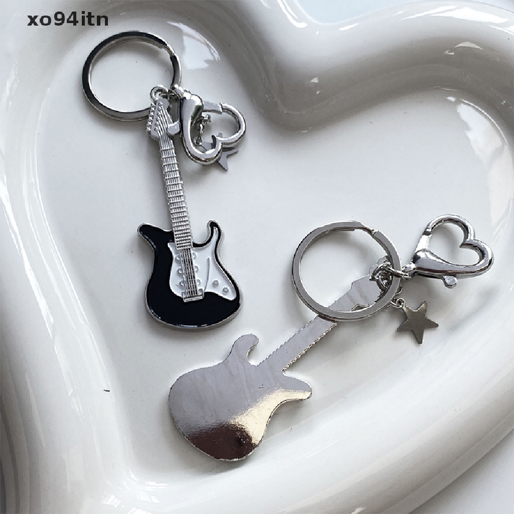 Móc Khóa Kim Loại Mặt Hình Đàn Ghita Trắng Đen Y2k Phong Cách Vintage