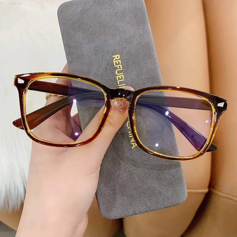 (KIQI-FASHION) COD Mắt Kính Gọng Vuông Siêu Nhẹ Chống Ánh Sáng Xanh Phong Cách Cổ Điển Thời Trang Cho Nam Và Nữ