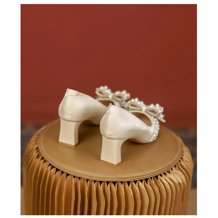 Giày Cao Gót Mũi Nhọn Đính Đá Thiết Kế Mới Thời Trang Dành Cho Nữ