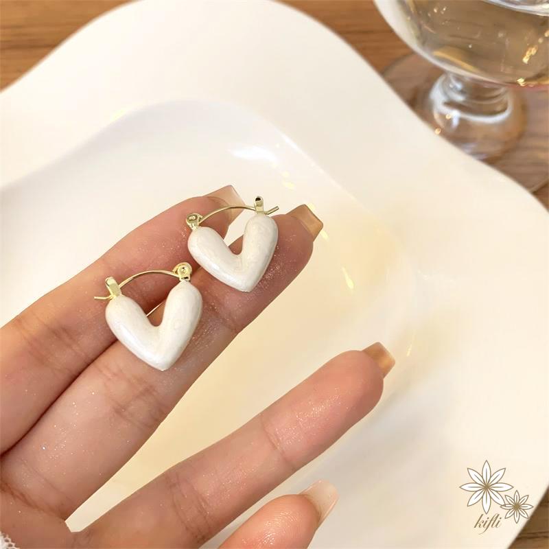 Bông Tai Hình Trái Tim Cảm Giác Cao Cấp Thiết Kế Tinh Tế Cho Nữ Lux