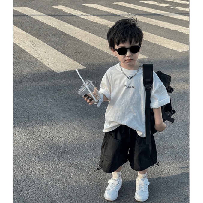 Quần short dù rút dây cá tính cho bé