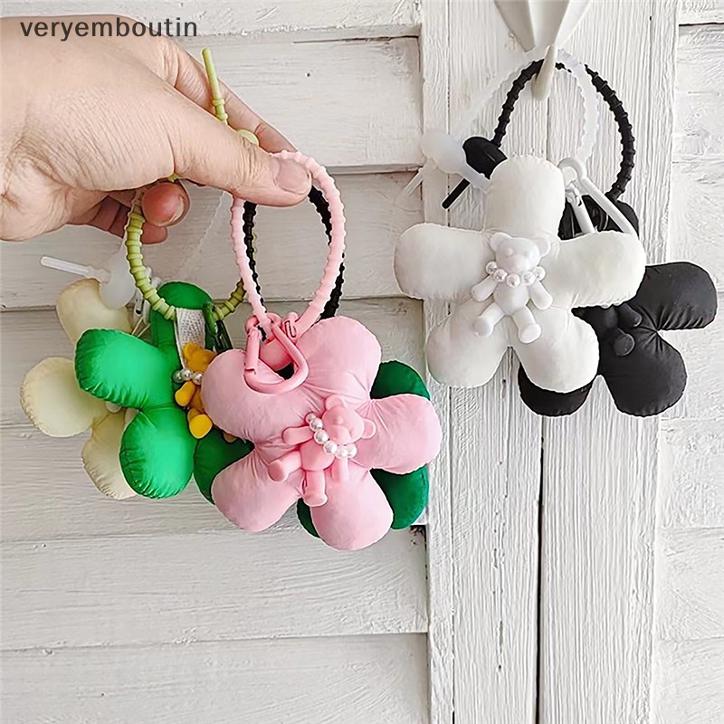 Móc Khóa Hình Gấu Và Hoa Nhỏ Dễ Thương