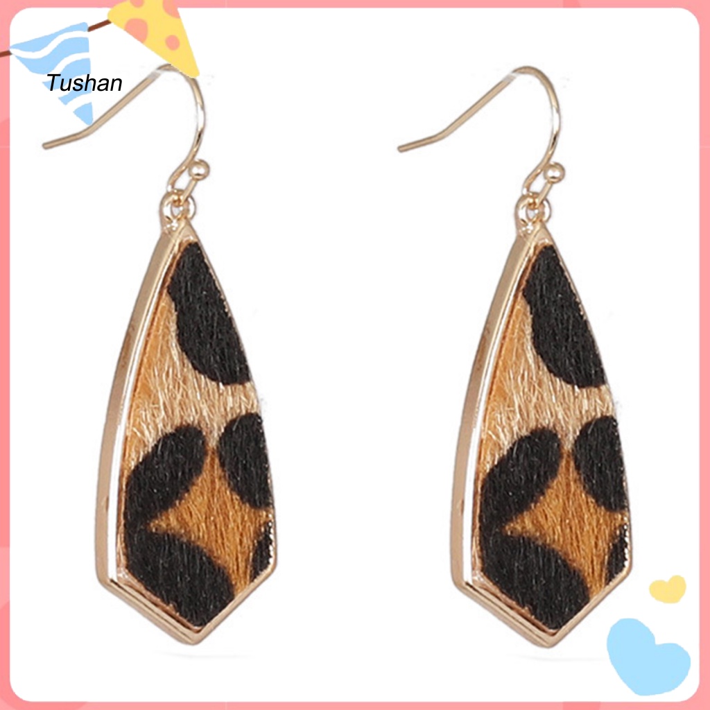 1 Đôi Bông Tai Hợp Kim Dáng Dài Họa Tiết Da Báo Thời Trang