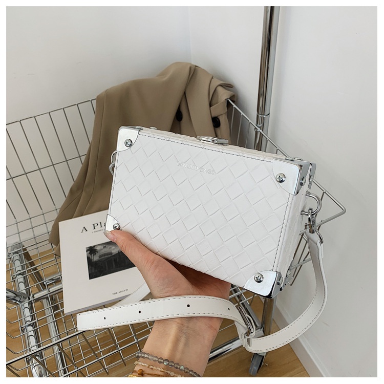 Túi đeo chéo vai MOUSSON dáng vuông nhỏ thời trang dành cho nữ