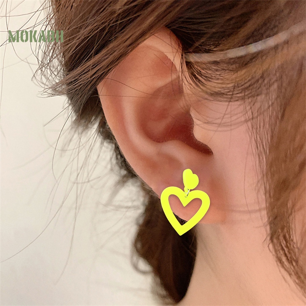 1 Đôi Bông Tai Hình Trái Tim Bằng Acrylic Không Gây Dị Ứng Nhiều Màu Sắc Dành Cho Nữ