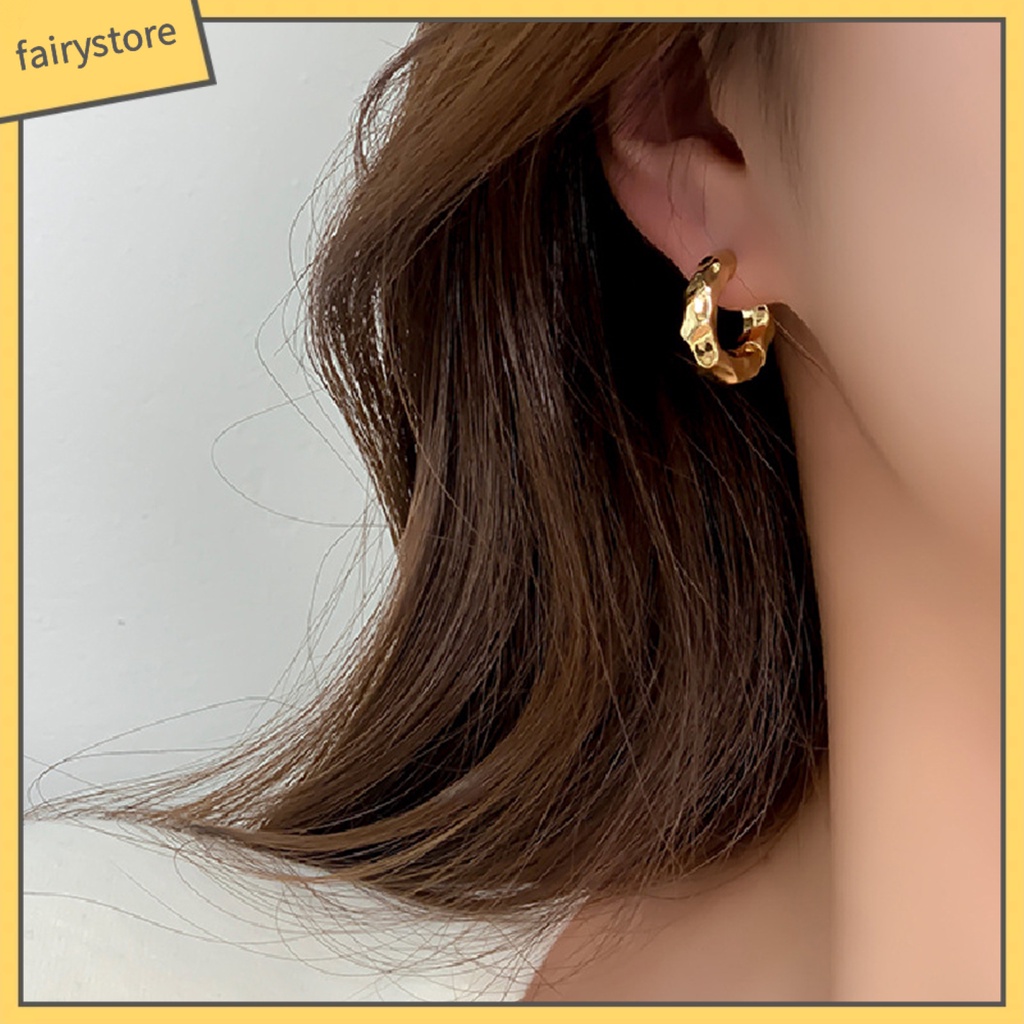 1 Đôi Bông Tai Hình Tròn Bằng Kim Loại Phong Cách Vintage Dành Cho Nữ