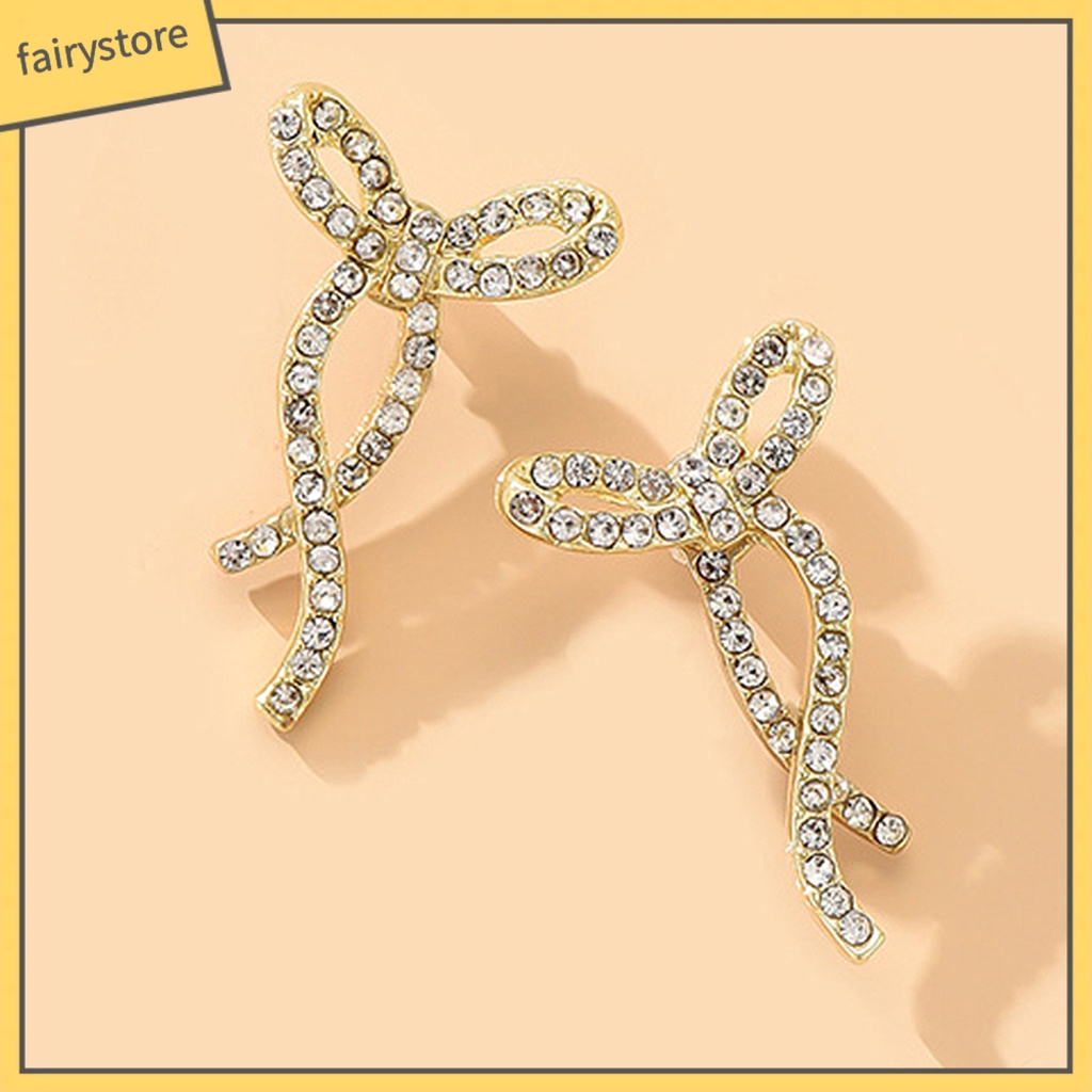 1 Đôi Bông Tai Hình Hoa Hồng Đính Ngọc Trai Nhân Tạo Thời Trang