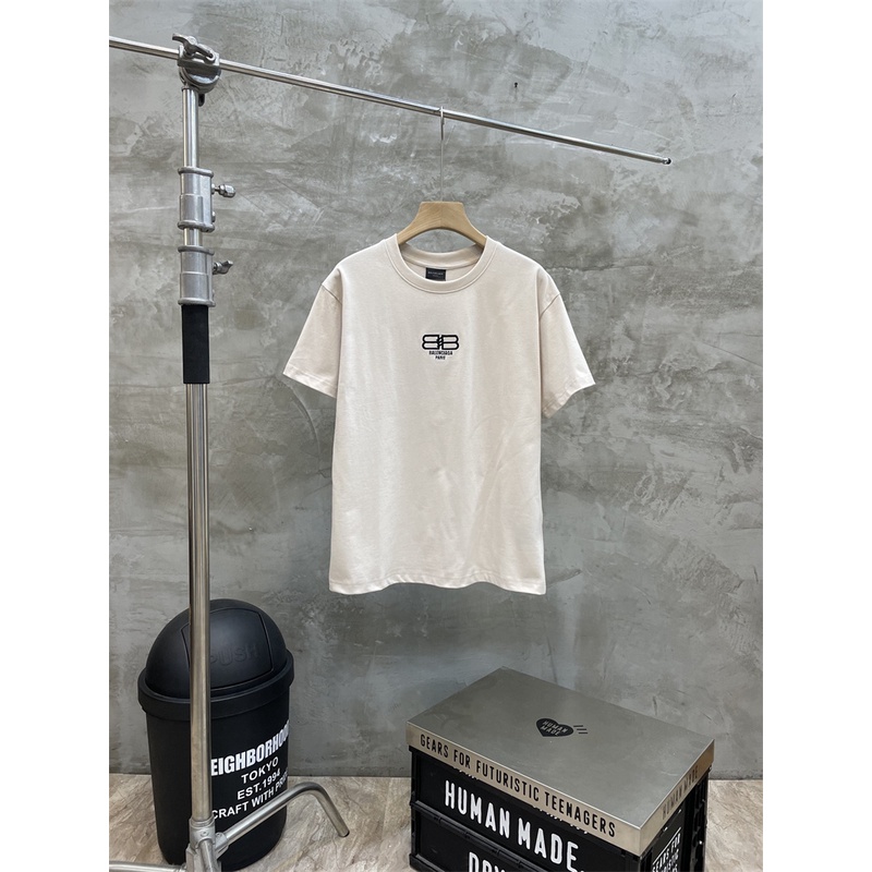 Áo Thun Tay Ngắn Khóa Ngực Thêu Họa Tiết 23ss B-a 88-Utoi67