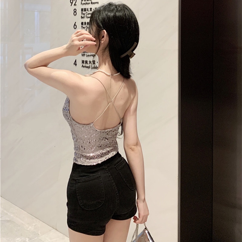 Áo Hai Dây Cổ Thấp Đính Kim Sa Lấp Lánh Quyến Rũ