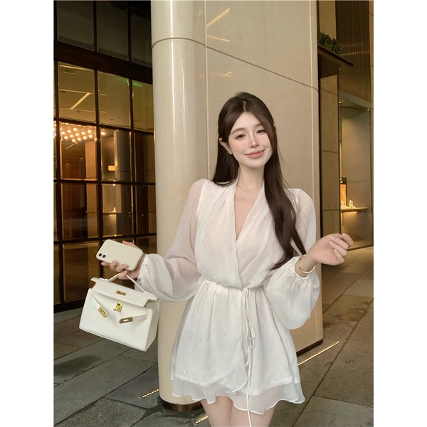 Đầm chiffon Tay Dài Màu Trắng Phối Bèo Xinh Xắn Thời Trang Dành Cho Nữ