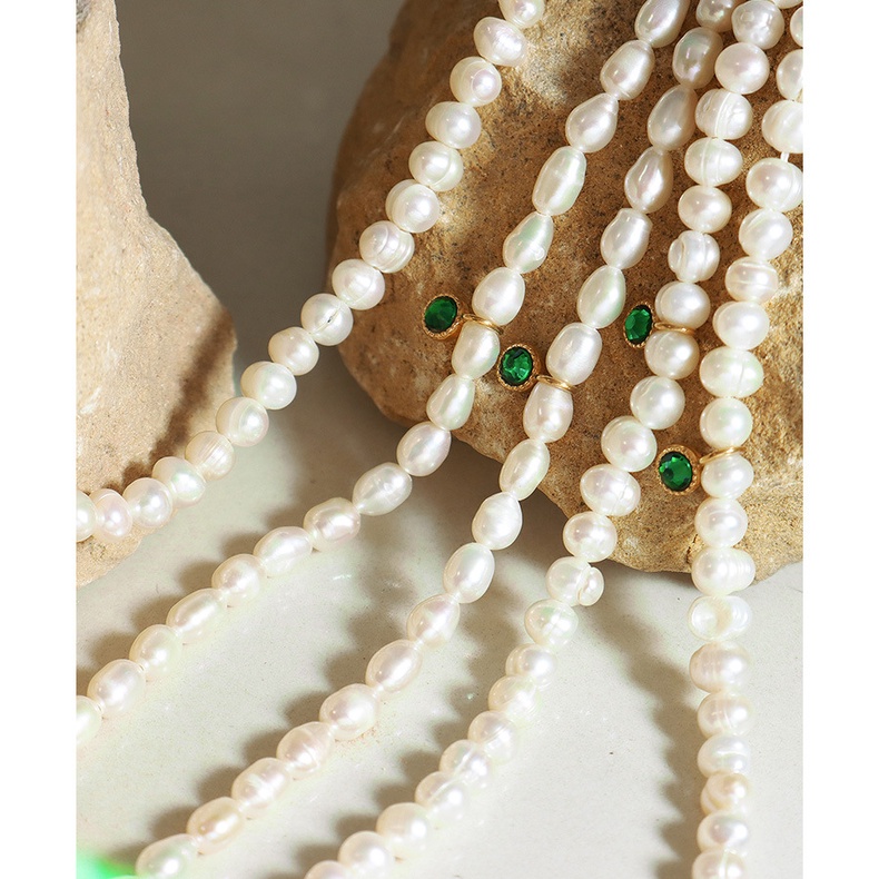 Vòng cổ Thiết Kế Ngang Và Dọc Đính Ngọc Trai Zircon Kiểu Pháp Thời Trang Thu Đông Mới