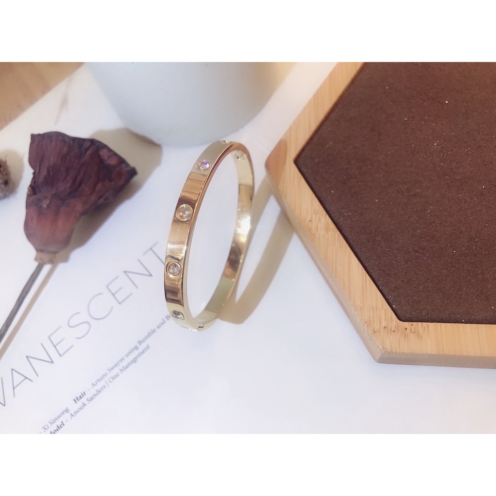 CARTIER Vòng Đeo Tay Bằng Thép Titan Chống Nước Không Gỉ Họa Tiết logo Chữ Rỗng