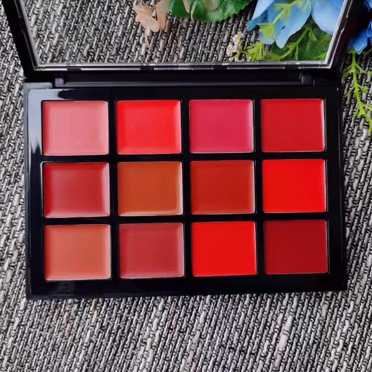 Bảng Son Carmela 12 Ô Siêu Lì Chống Nước  Chính Hãng