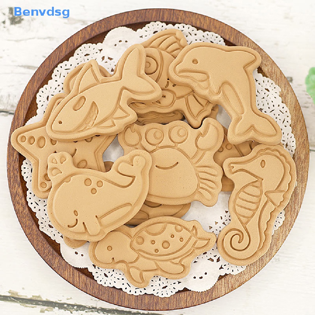 Bộ 8 Khuôn Cắt Bánh Quy Hình Động Vật Biển Hoạt Hình 3D