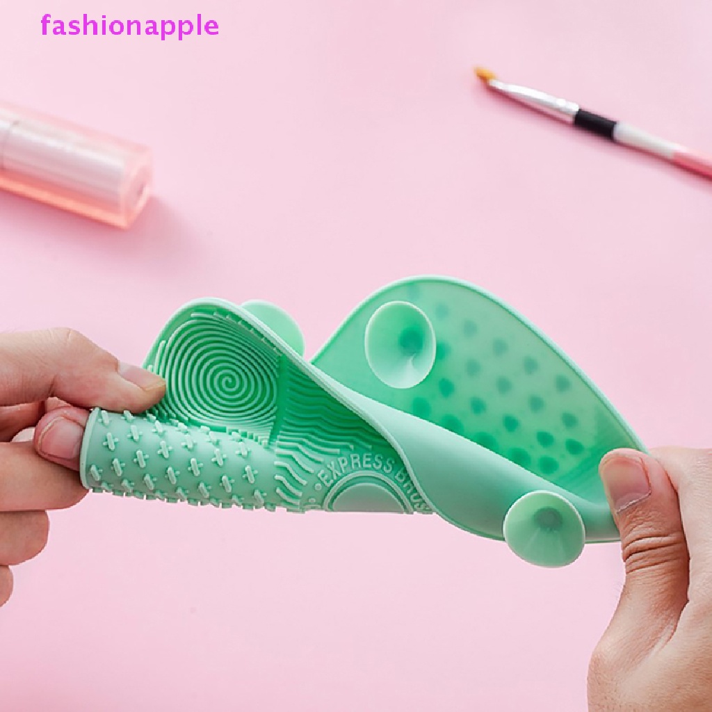 Miếng Silicone Vệ Sinh Cọ Trang Điểm Tiện Lợi
