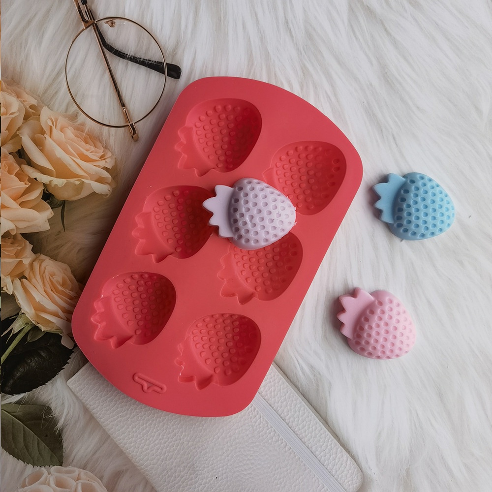 Khuôn Silicone Làm Bánh 6 Ngăn Tạo Hình Quả Dâu Tây Độc Đáo Tiện Dụng DIY