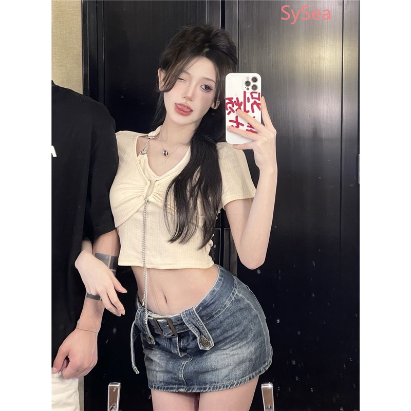 Áo Hai Dây Ôm Dáng Phối Dây Xích Phong Cách Mỹ Quyến Rũ Cho Nữ