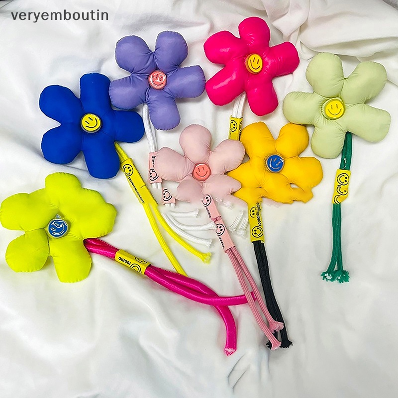 Ghim Cài Áo Hình Hoa Cười Dễ Thương