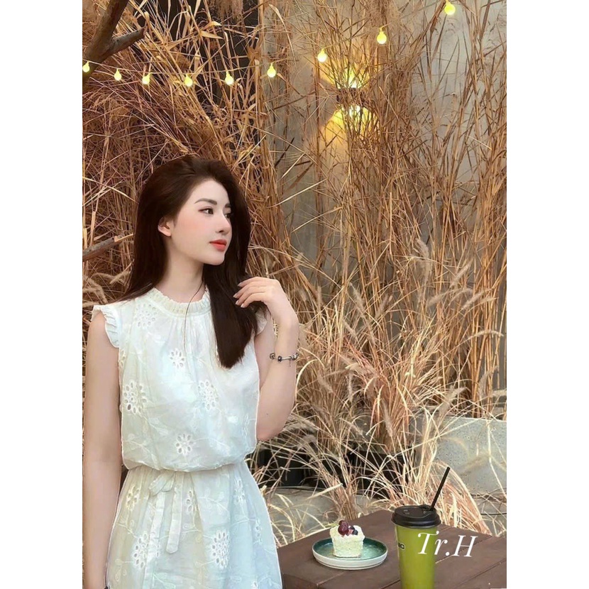 Đầm Thô Trắng Thêu F.r.e.d.y