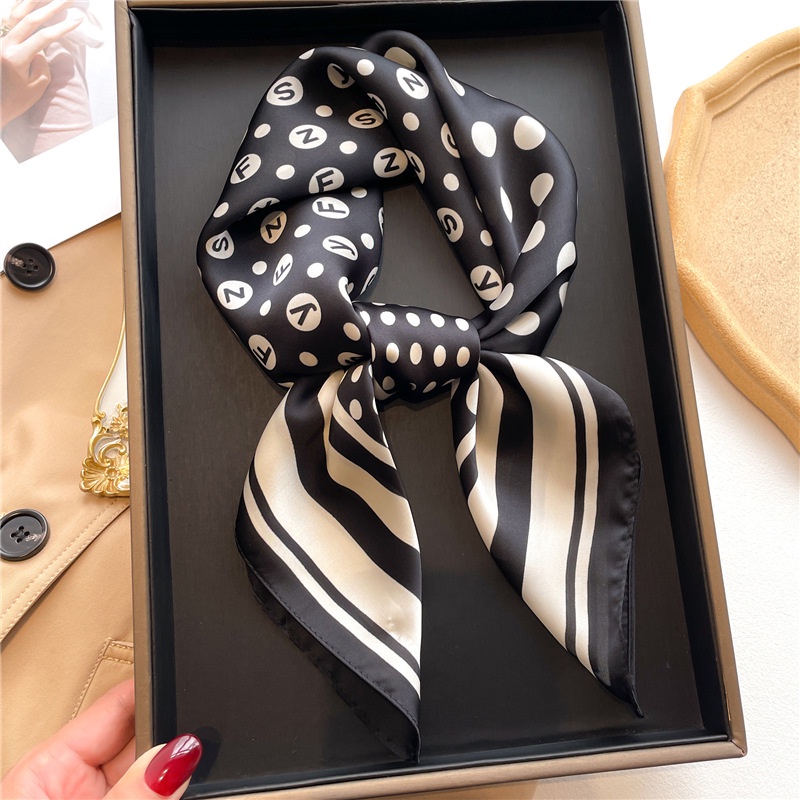 Khăn Choàng Cổ Hình Vuông 70X70Cm Chất Liệu Lụa Họa Tiết Chấm Bi Nhiều Màu Thời Trang Cho Nữ