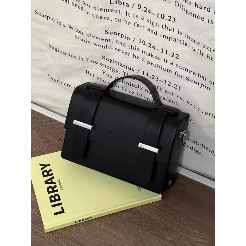 Túi Đeo Chéo Màu Đen Phong Cách Retro Thời Trang Cho Nữ