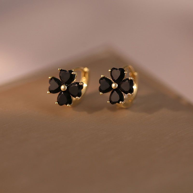 Bông Tai Bạc 925 Hình Cỏ Bốn Lá Màu Đen Nhẹ Nhàng Sang Trọng