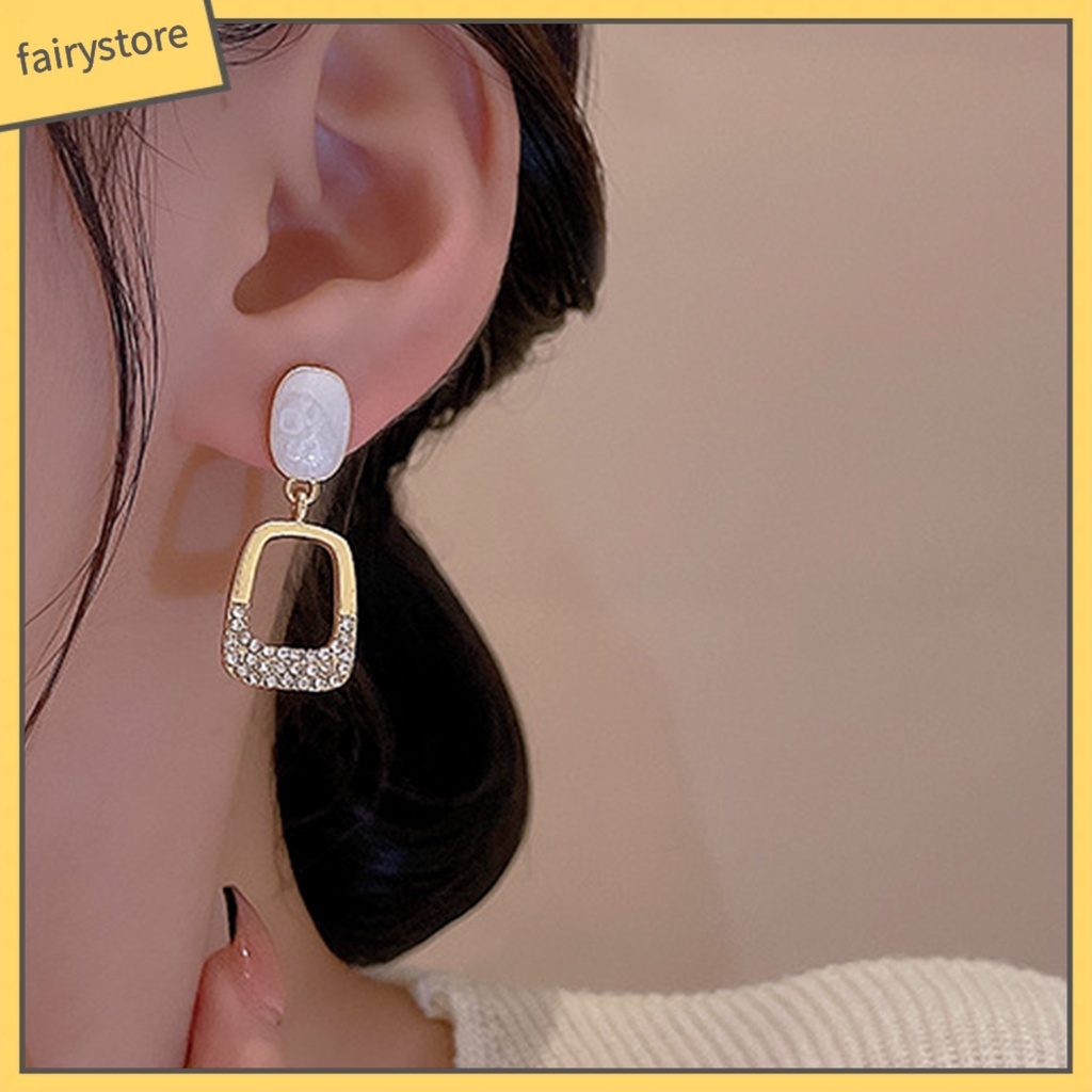 1 Đôi Bông Tai Hình Vuông Đính Đá Thời Trang Dành Cho Nữ